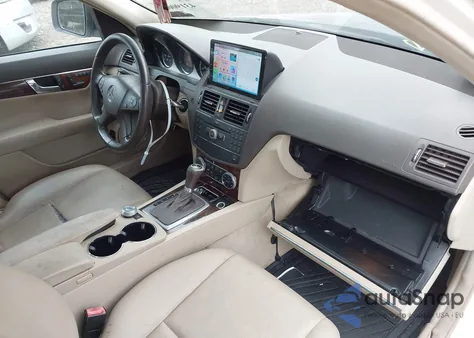 2009 Mercedes-Benz C 300 Sport 4Matic из США, поврежденный, VIN WDDGF81X39R080982